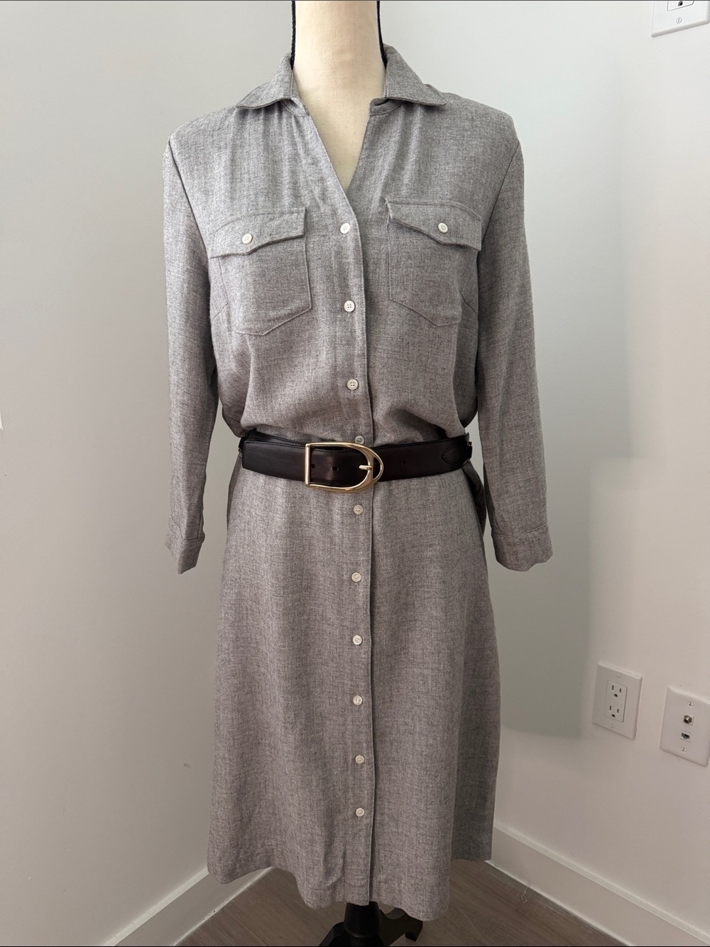 J. McLaughlin Grey Brynn Long Sleeved Shirt Dress.  Sz Small